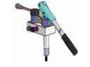 GL290系列雙作用液壓手動泵由意大利OLEODINAMICA GASPARINI s.r.l. 公司生產，在國內通過漢莎鄧普（HansaTMP）和海倫（Heron）公司銷售他們的產品。GL290系列的手動泵為雙作用液壓手動泵,油箱安裝，帶有手動換向閥，在推和拉過程中都產生排量，這樣提高了工作效率，同時使泵的排量連續，用于操作雙作用液壓油缸。該系列手動泵有：GL290-17-SS、GL290-20-SS、GL290-25-SS、GL290-28-SS、GL290-35-SS。GL290系列的手動泵廣泛應用